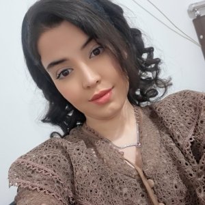 حنانه صادقی